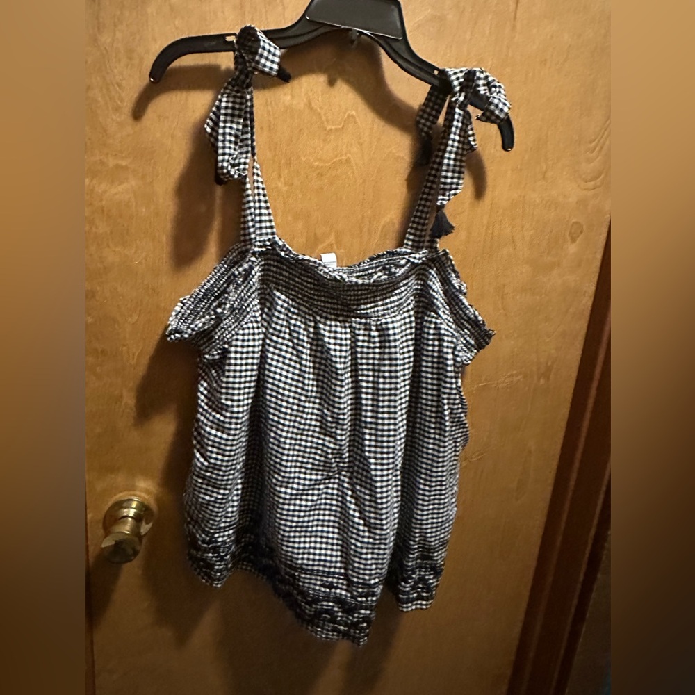 Old Navy Black and White Checkered Women's Blouse XL